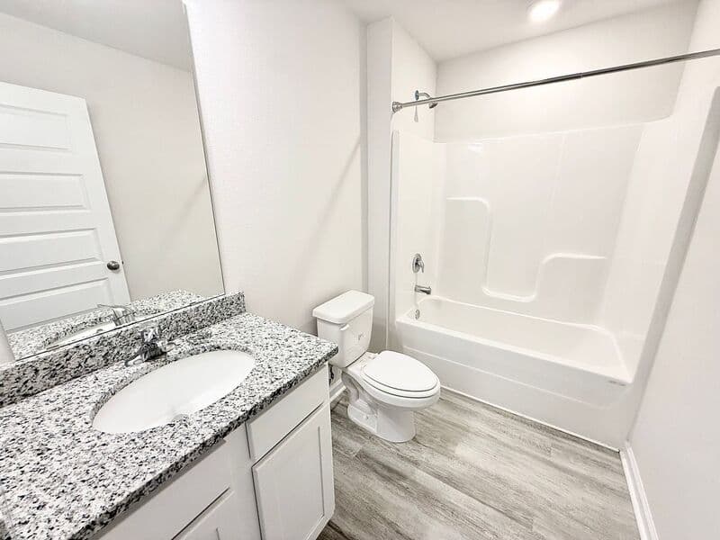 Milton House: 5487 Silverbell Dr