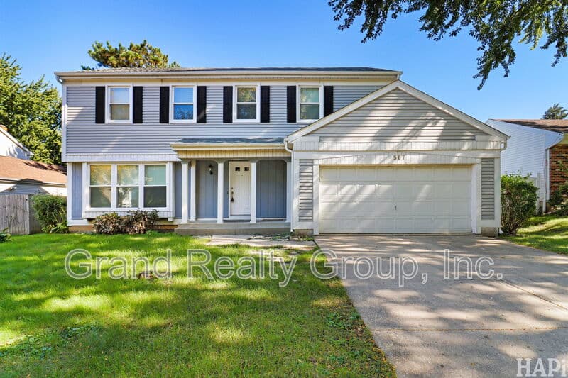 Vernon Hills House: 507 Exeter Place