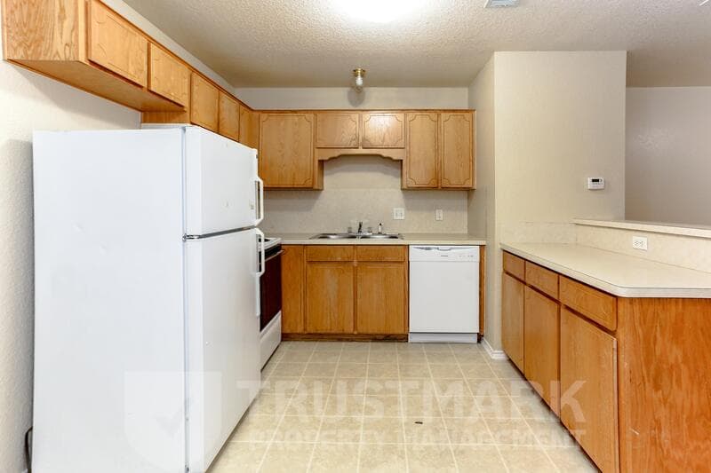 Killeen Townhome: 4501 B Mattie Dr