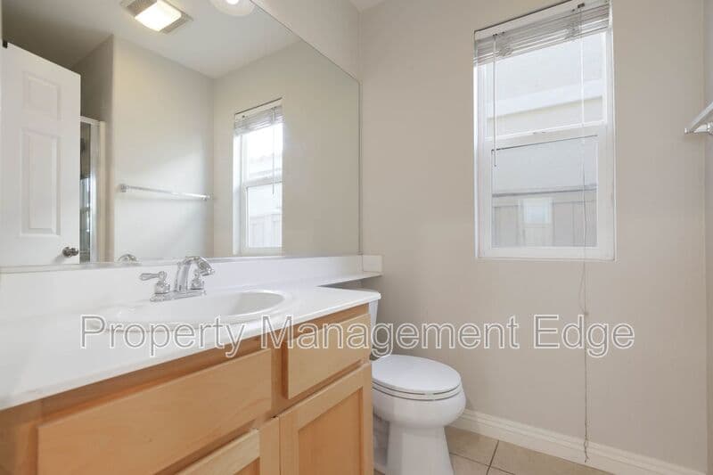 Lake Elsinore House: 33555 Cedar Creek Ln