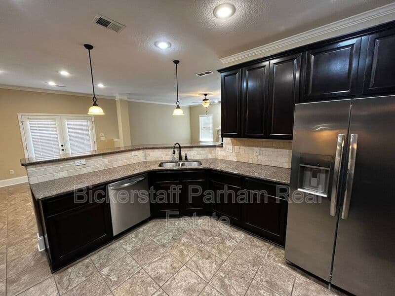 Fortson House: 9468 Forest Crown Drive