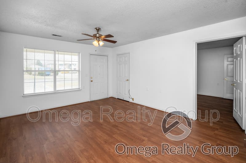Columbiana Condo: 100 Egg And Butter Rd