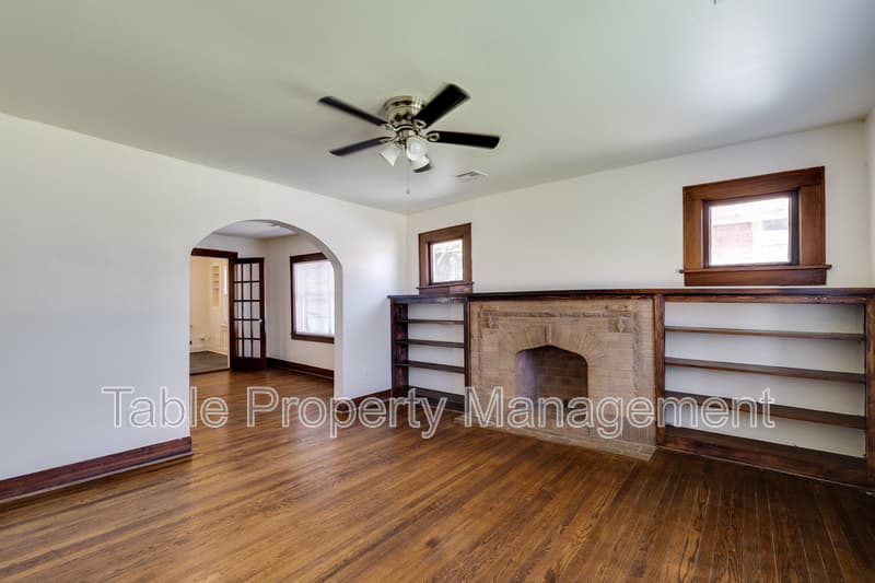 Oklahoma City House: 1618 Northeast 11th St