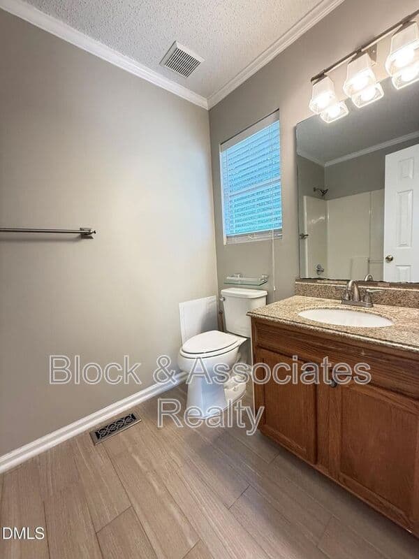Wake Forest House: 610 E Jones Avenue