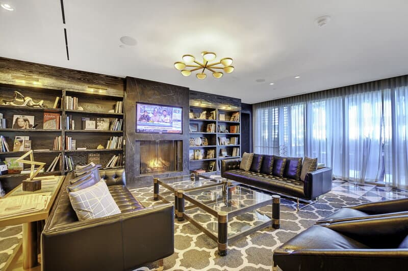 Las Vegas House: 4471 Dean Martin Dr