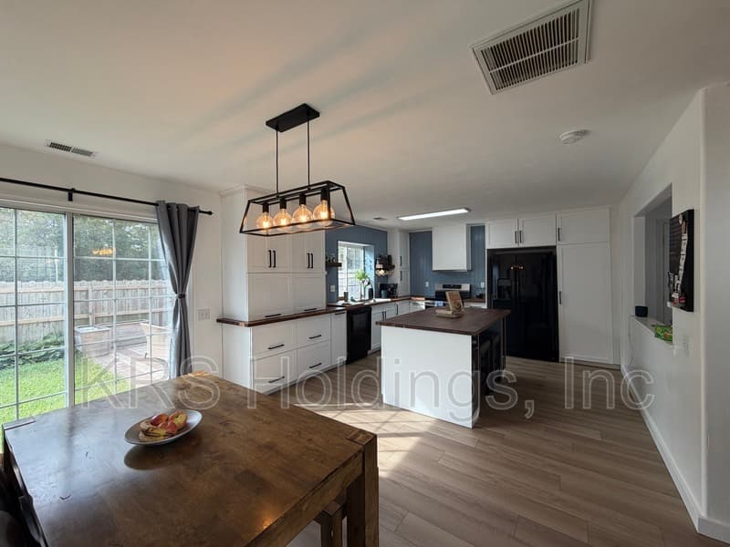 Virginia Beach House: 5525 Port Royal Drive
