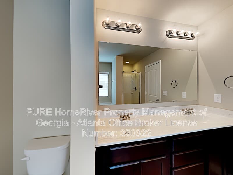 Dallas House: 130 Laurelcrest Ln
