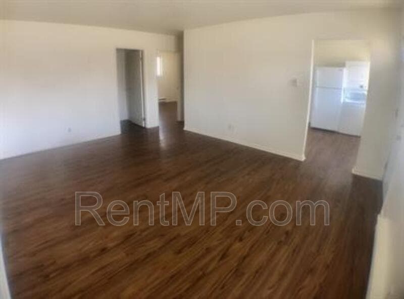 Mt. Pleasant Condo: 3467 S Summerton - APT 2