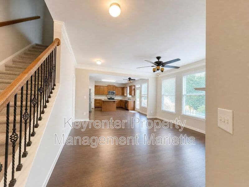 Marietta House: 302 Rosemont Park Ln