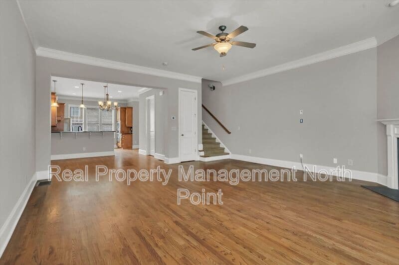 Decatur House: 3026 Eltham Pl