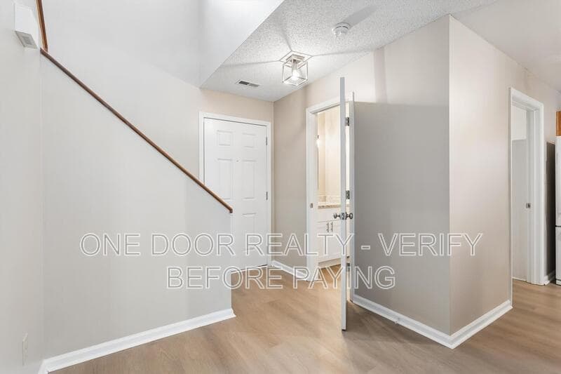 Williamsburg Townhome: 5306 Aden Court