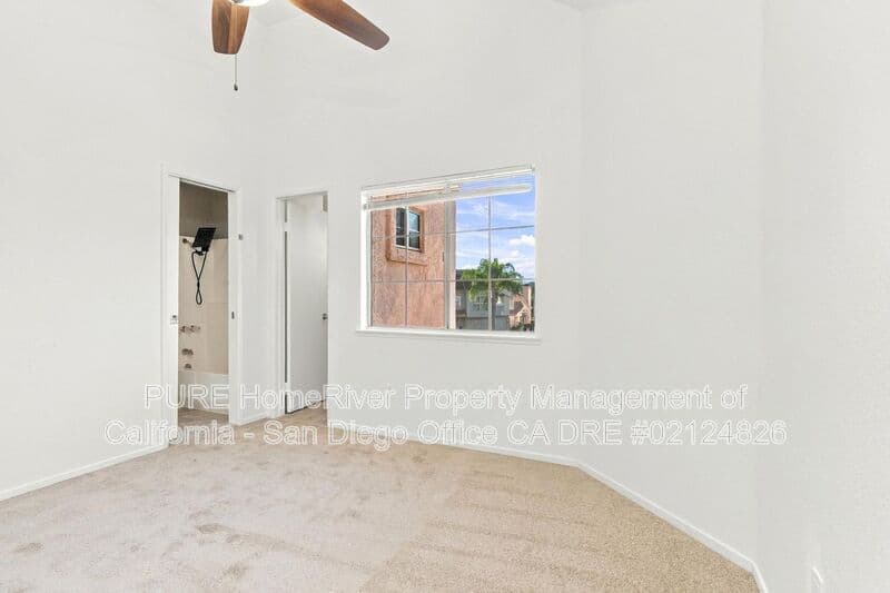 El Cajon House: 12090 Calle de Montana