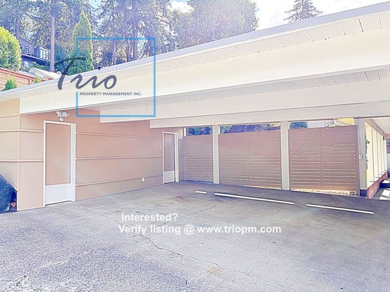 Eugene House: 30 Sunset Drive