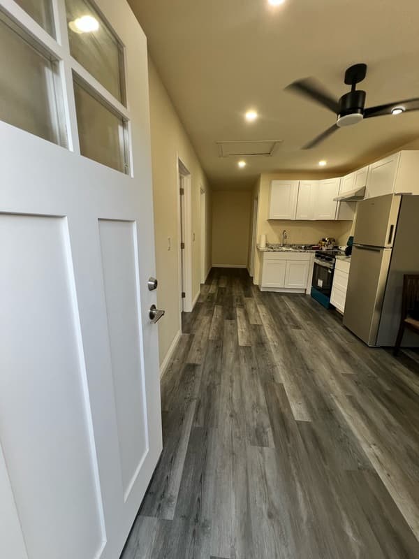 San Diego Condo: 1529 Duarte Place