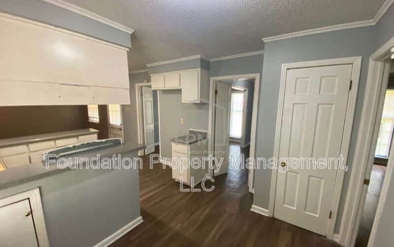 Memphis House: 3083 Dothan Street