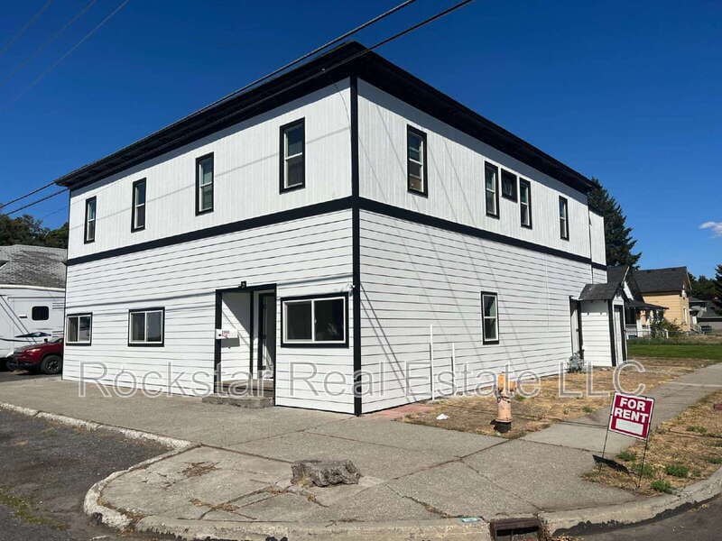 Spokane Condo: 2902 N Cedar St