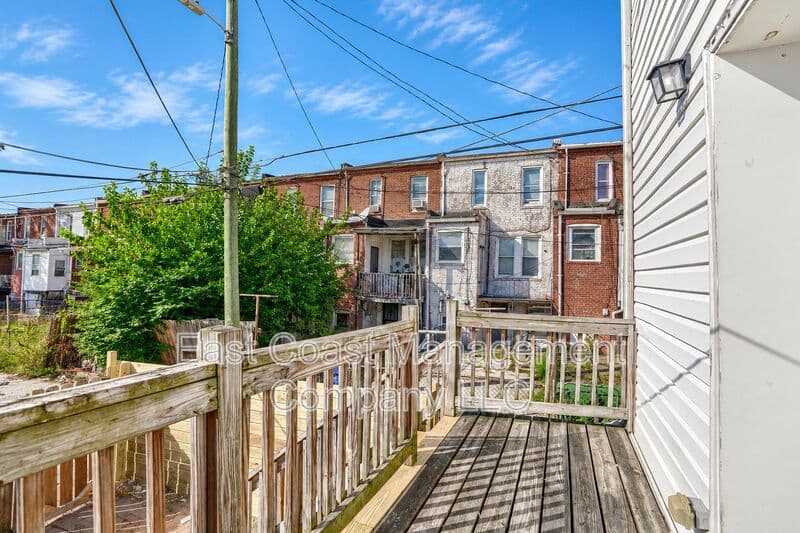 Baltimore House: 1120 N Lakewood Ave