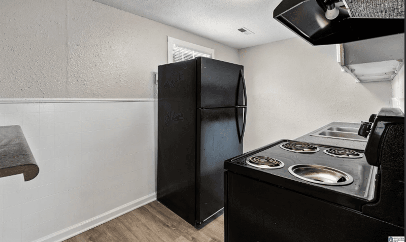 Birmingham House: 3944 40th Street N