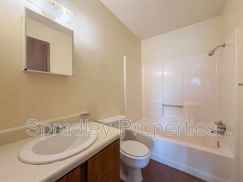 Troy Condo: 120 W Main St