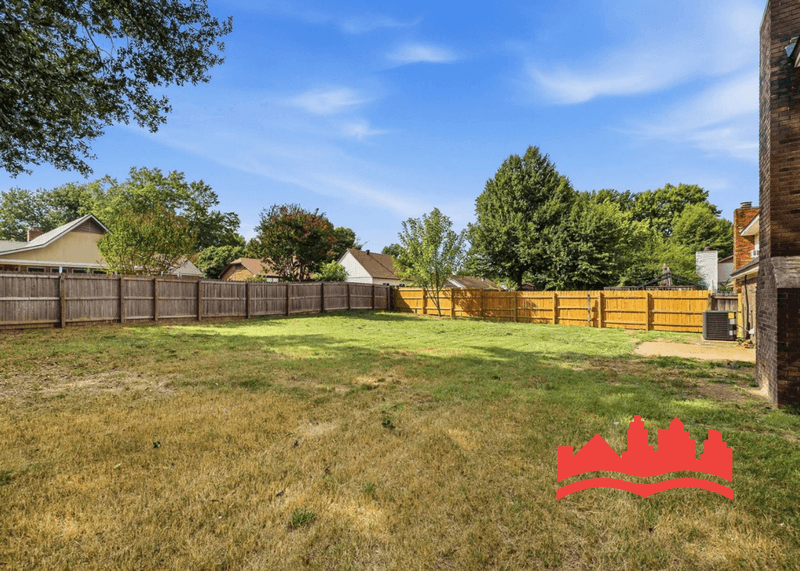 Bartlett House: 3915 Clover Hill Dr