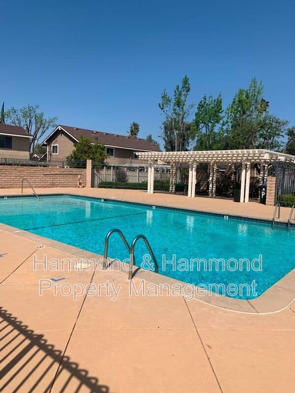 West Hills House: 22741 Bassett St.