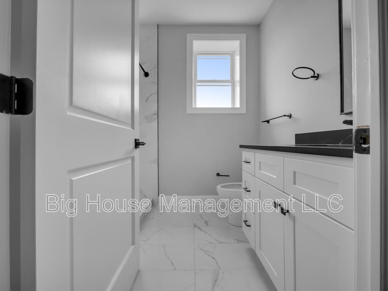 Baltimore Condo: 707 Druid Park Lake Dr