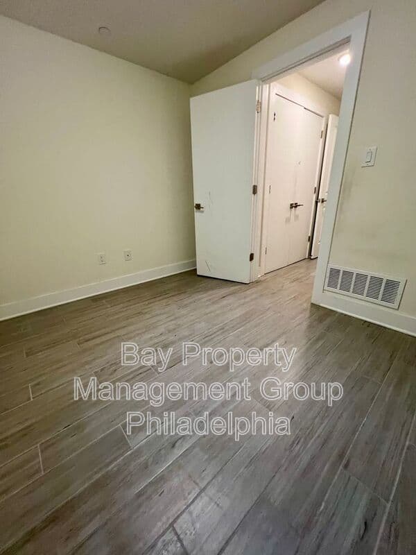 Philadelphia Condo: 1706 Arlington St