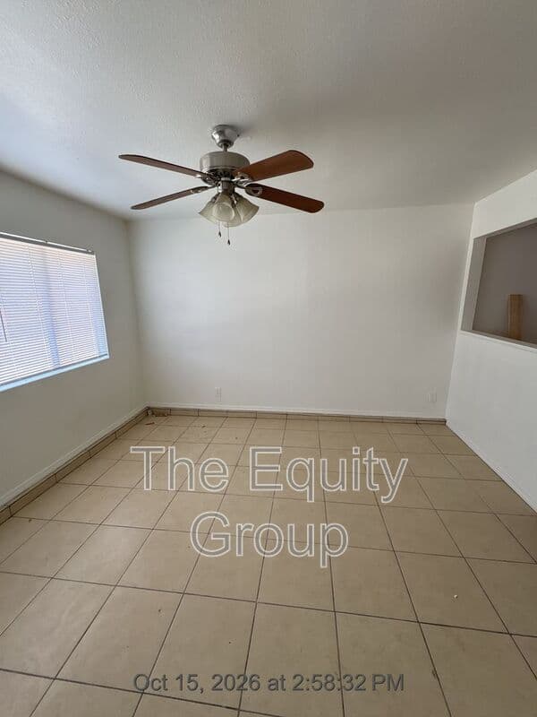 Dinuba House: 240 W Whittaker Way
