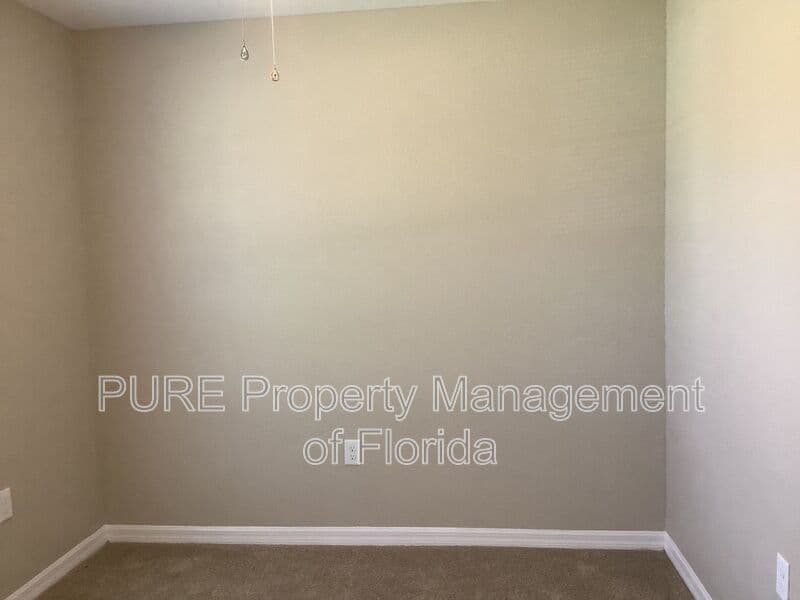 Ocala House: 2945 SW 148 Court