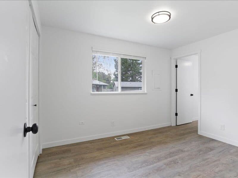Kennewick Condo: 724 S. Morain St.