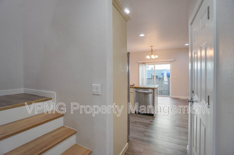 Vancouver Townhome: 2839 NE Stapleton Rd