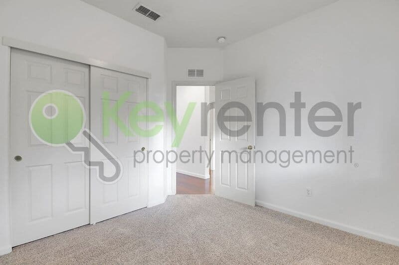 Roseville House: 1233 Manza Circle