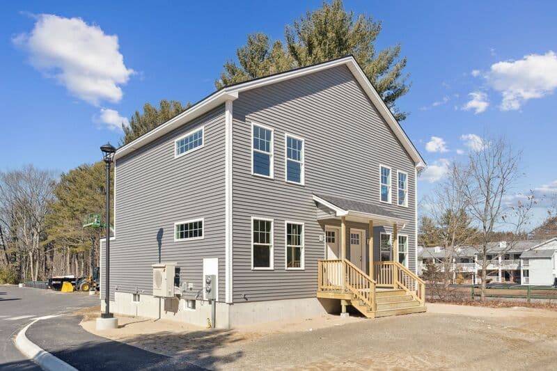 Kennebunk Condo: 17 Legacy Lane