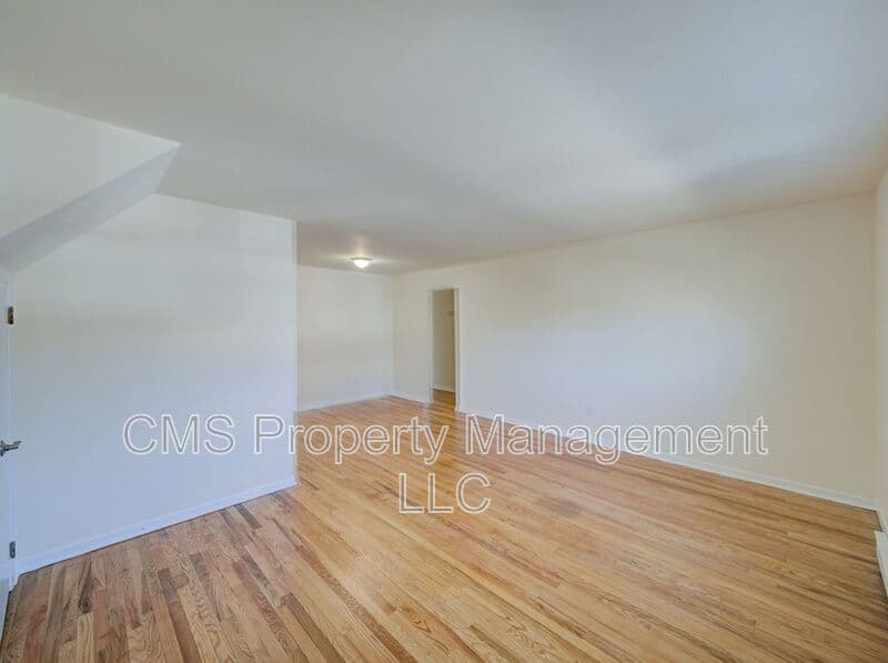 Vauxhall Condo: 287 Montclair Avenue