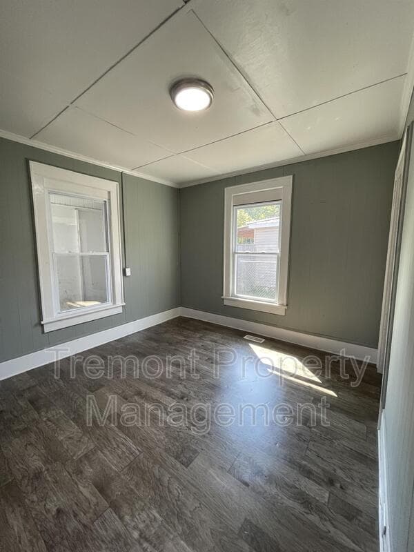 Rossville House: 714 Henderson Avenue