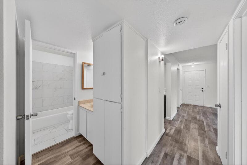 Sacramento Condo: 251 Del Verde Cir