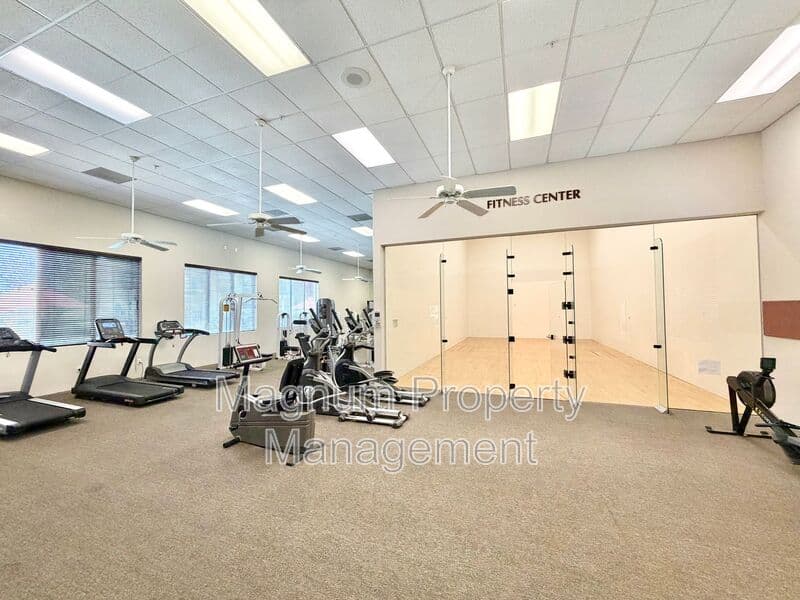 Murrieta House: 41410 Juniper St