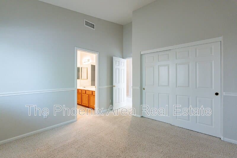 Mesa House: 4133 E Elmwood St