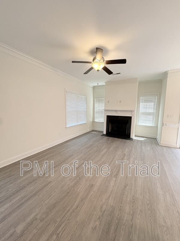 Walkertown Townhome: 2974 York Place Dr