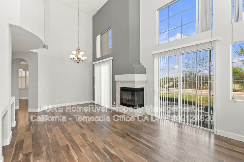 Temecula House: 32070 Camino Guarda