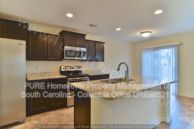 Chapin House: 162 Whispering Oak Ln