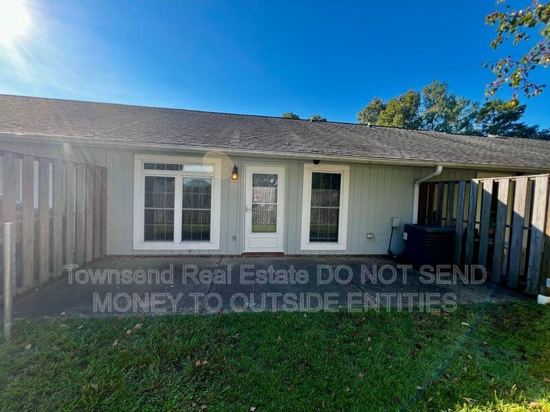 Fayetteville House: 2740 Helaman Ct.