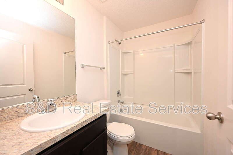 Lakeland House: 2238 Caspian Dr