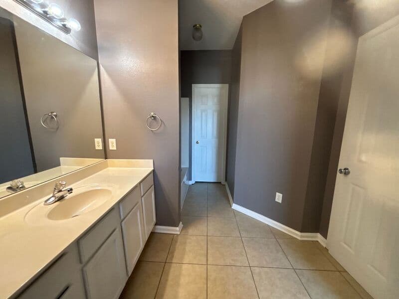 Cordova House: 1481 Estacada Way