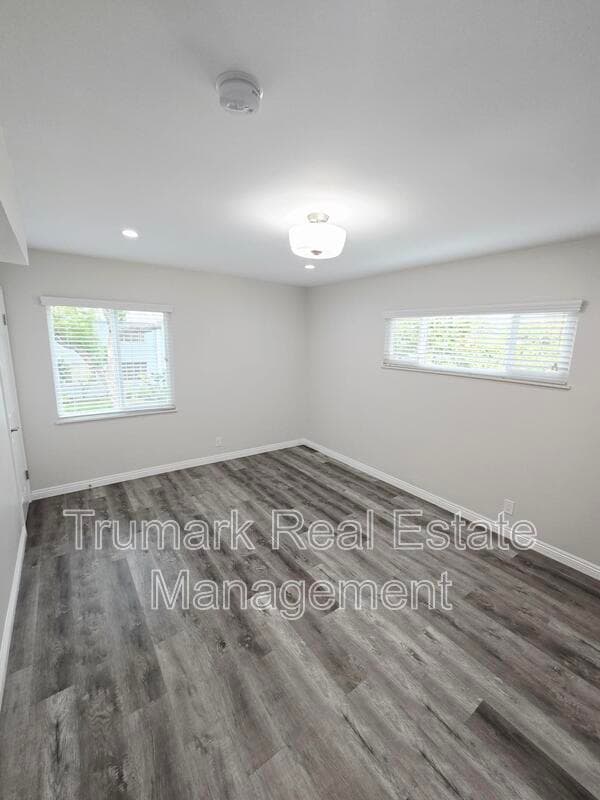 Glendale Condo: 1303 N Brand Blvd