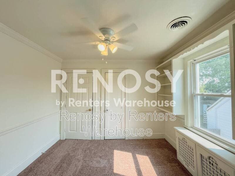 Norfolk House: 1084 Norview Avenue