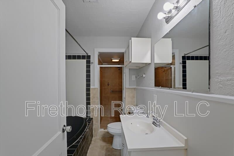 Augusta House: 2528 Luz Drive