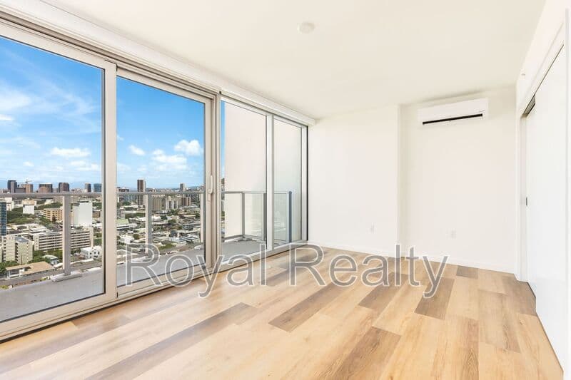 Honolulu Condo: 1515 Liona St