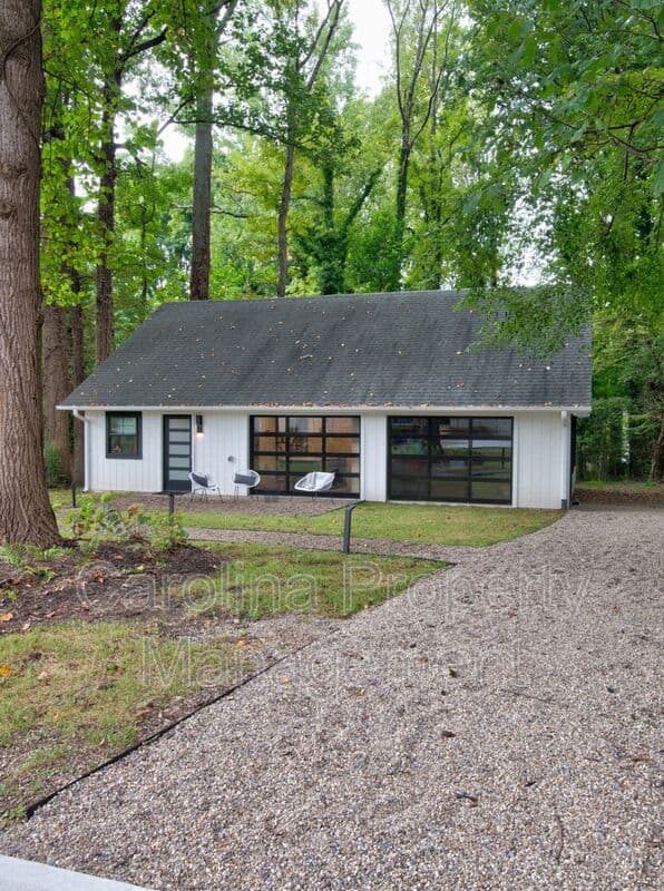 Charlotte House: 3945 Rockfern Rd