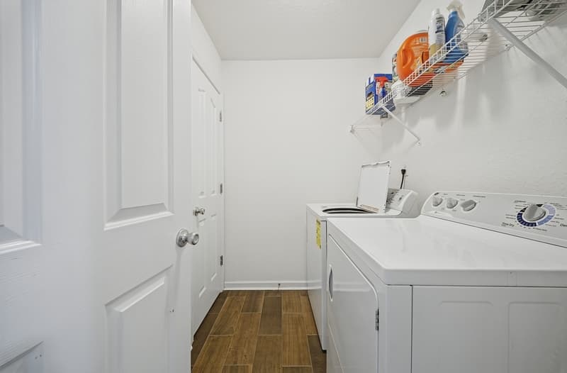 Norfolk House: 1014 Avenue H